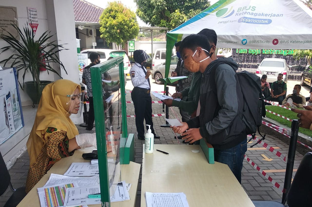 Kabar Baik, Subsidi Rp1,2 Juta Bagi Pemilik Rekening Bank Ini Cair Lebih Cepat