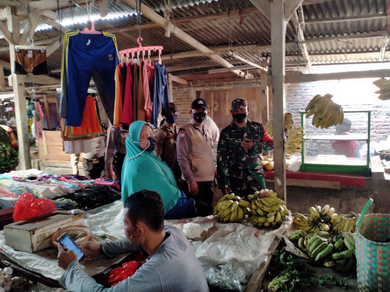 Bersama Satgas, Kodim 0410/KBL Terus Tegakkan Disiplin Protokol Kesehatan