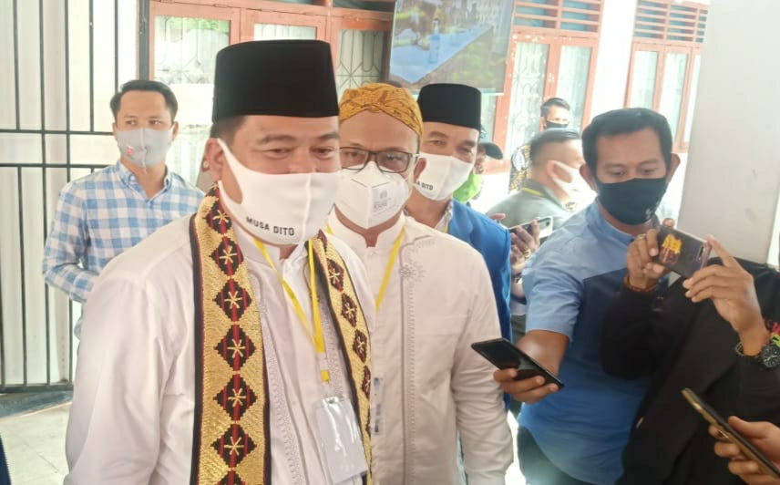 Warning Bupati Musa Ahmad : Jangan Manfaatkan Kelangkaan Minyak Goreng !