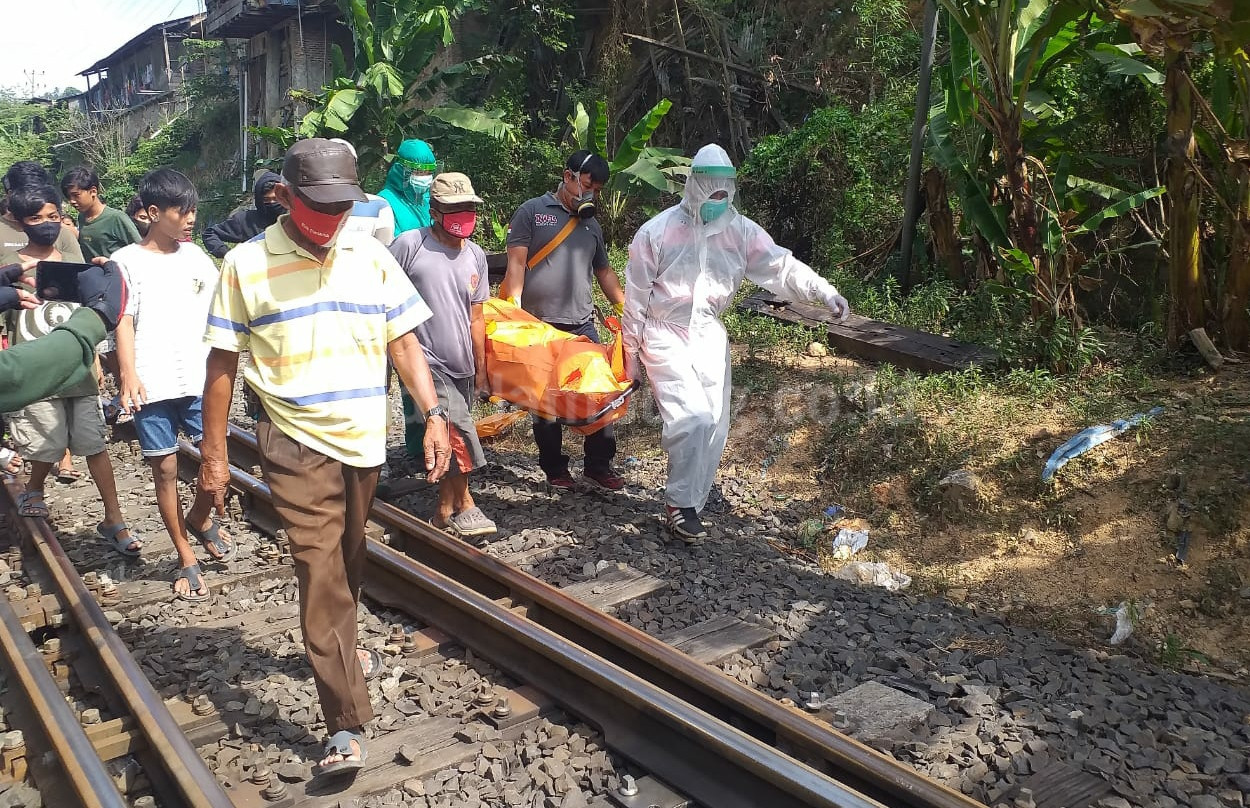 Geger, Mayat Tanpa Kepala dan Kaki di Perlintasan Kereta Api Panjang
