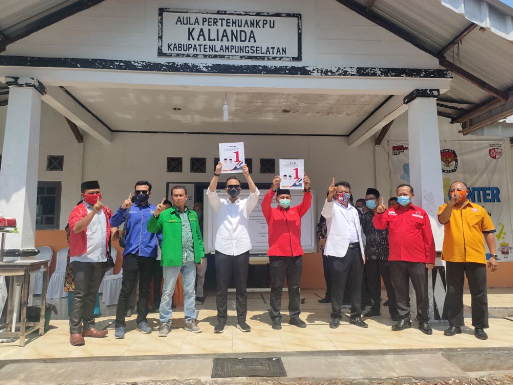 KPU Lamsel Tetapkan Nanang-Pandu Nomor Urut Satu