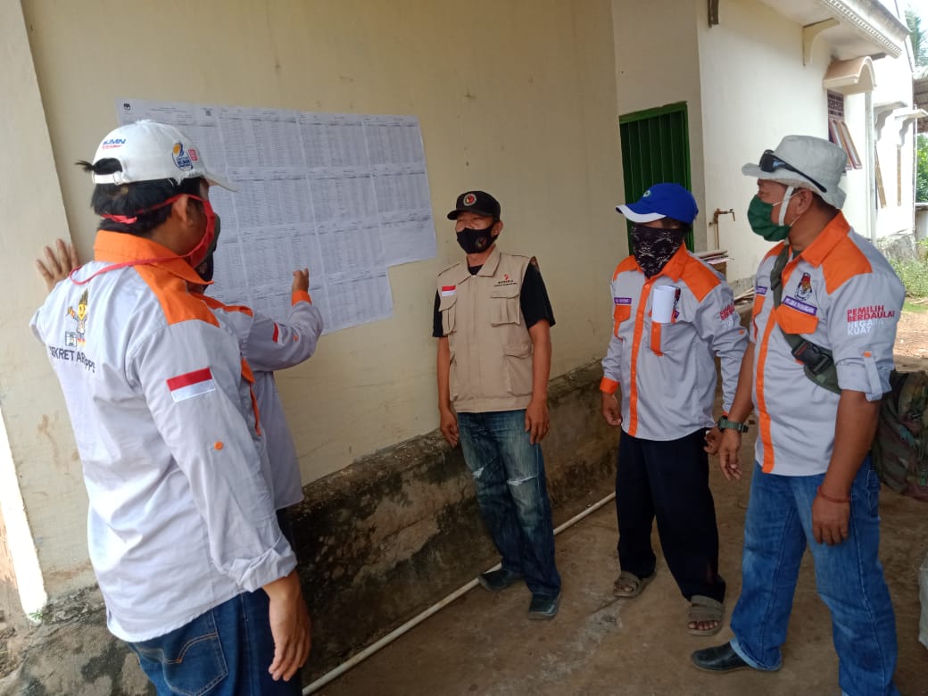 PPK Gunung Labuhan Tempel DPS, Petugas : Tak Terdaftar Silakan Lapor