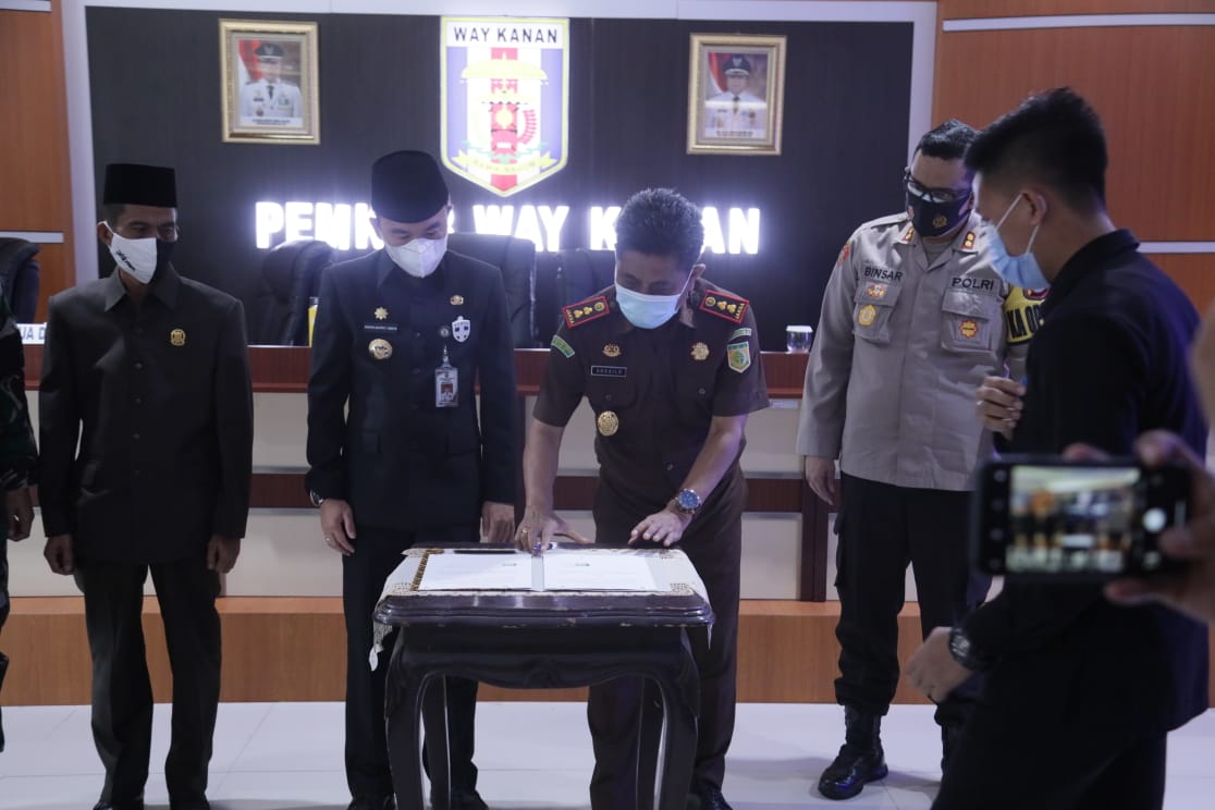 Jaksa Masuk Desa di Waykanan, Bupati : Mitra Bagi Aparatur