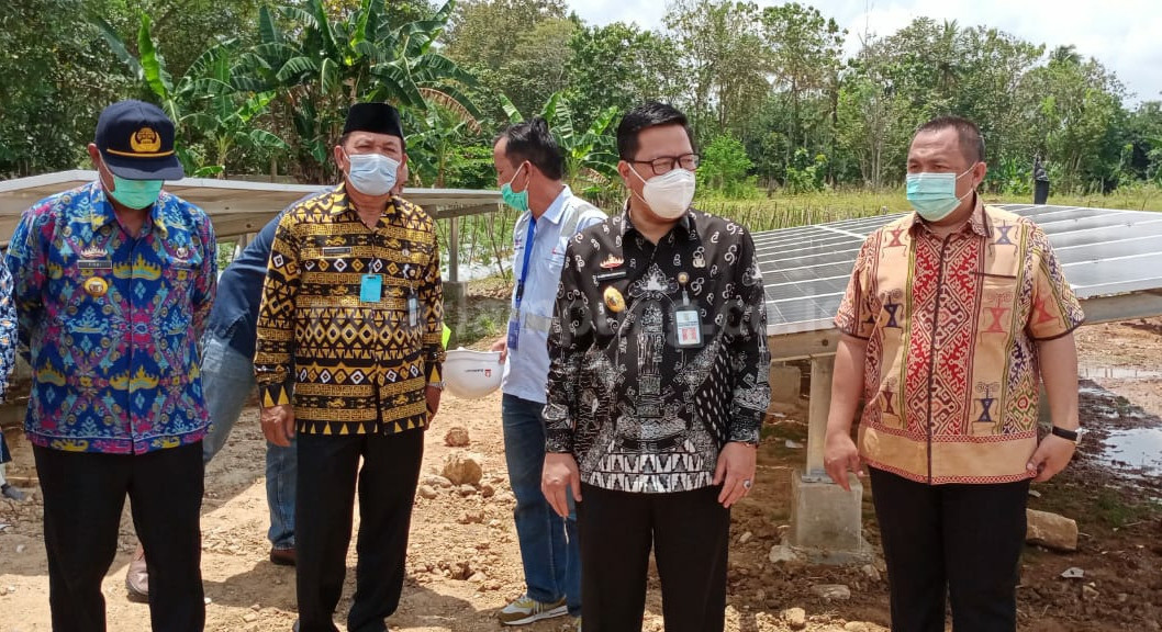 PT Bukit Asam Bantu Pompa Tenaga Surya untuk Lahan Cabai di Tegineneng