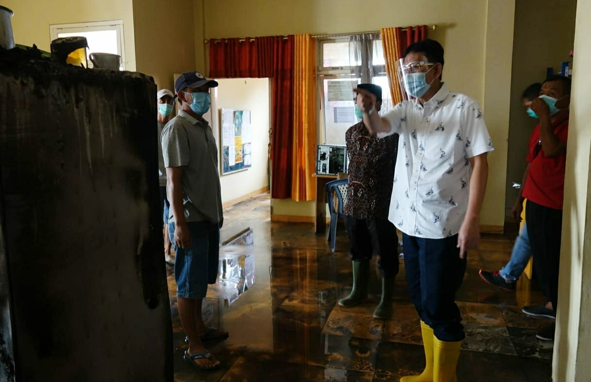 Ruang Administrasi Farmasi Diskes Lamteng Terbakar