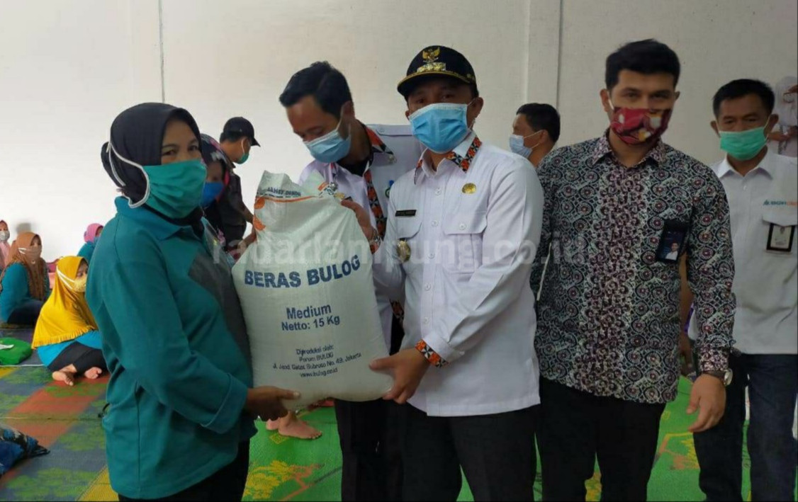 Launching Bansos Beras untuk 16.988 KPM di Lambar