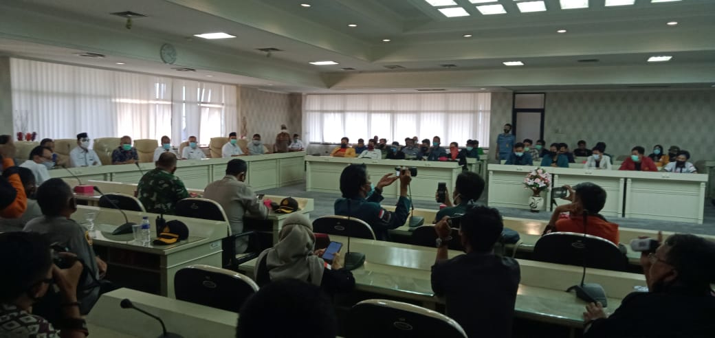 DPRD Tak Bisa Penuhi Tuntutan, Perwakilan Aksi Walkout