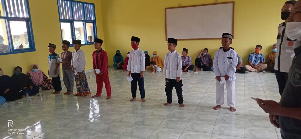 Warga Muhammadiyah Gotong Royong Gelar Baksos, Khitan Tujuh Anak