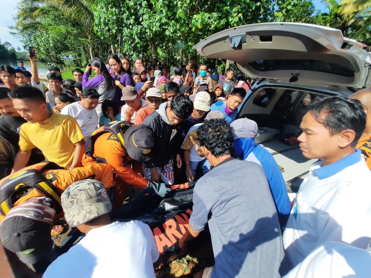 Tim SAR Temukan Korban Tenggelam Pesisir Barat