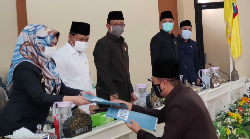 DPRD Tanggamus Setujui Empat Raperda