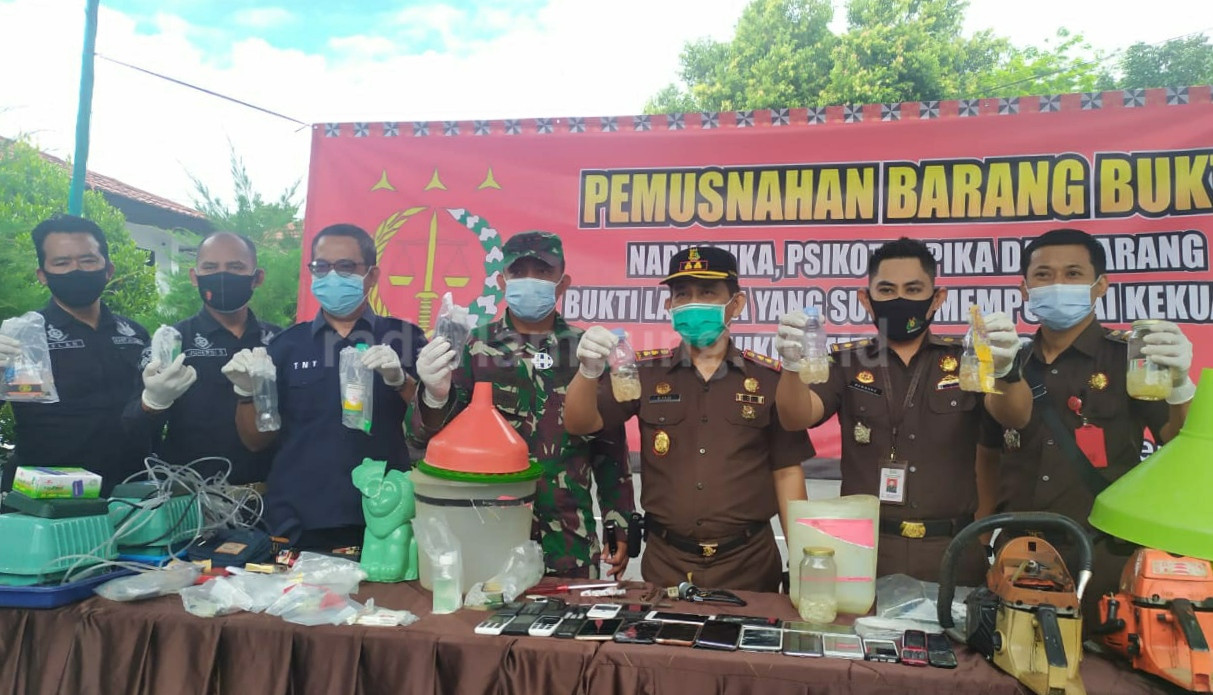 Kejari Lambar Musnahkan Barang Bukti Kasus 2019-2020