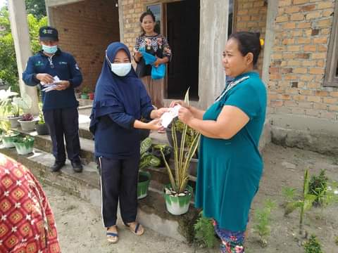 Puskesmas Bumi Baru Bagikan Masker