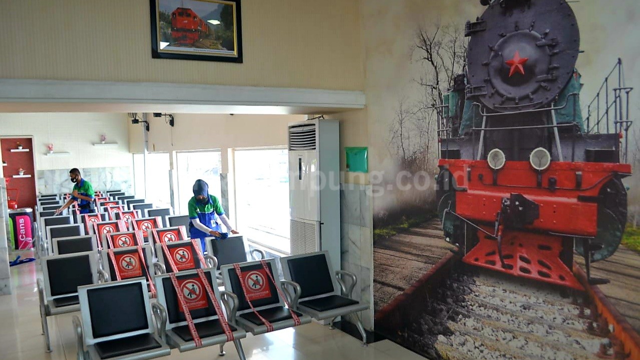 Jelang Nataru, Tiket Kereta Api Ludes Terjual