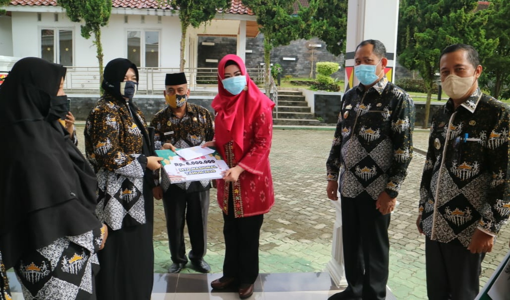 Juara Nasional MTQ, Kafilah Asal Tanggamus Terima Bonus Dari Bupati