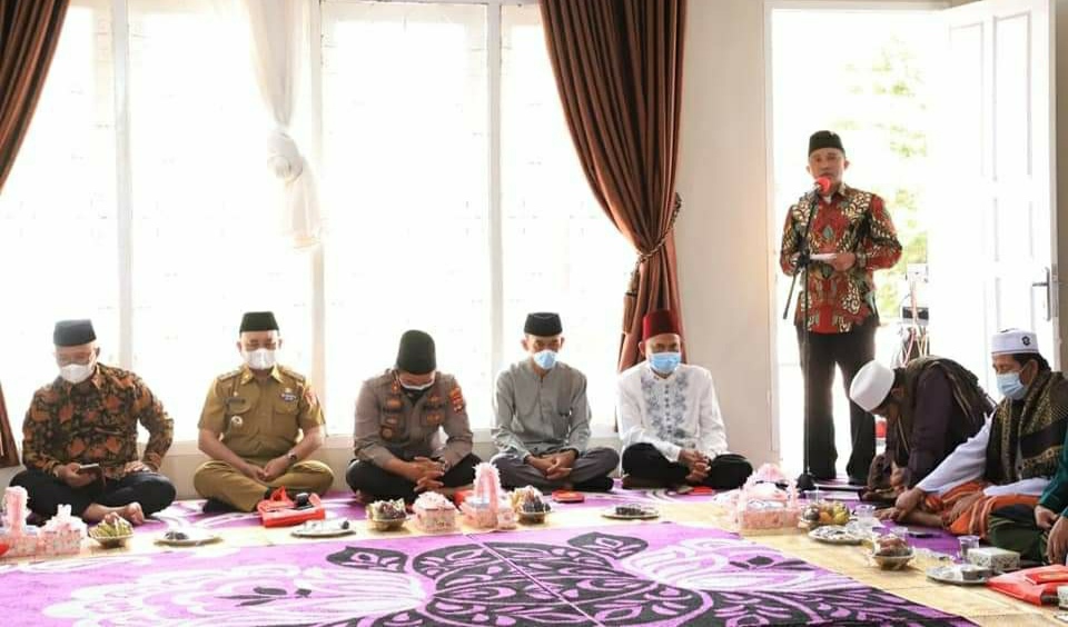 Mulai Tahun Depan, Pemkab Lambar Bayar Tagihan Listrik Ratusan Rumah Ibadah
