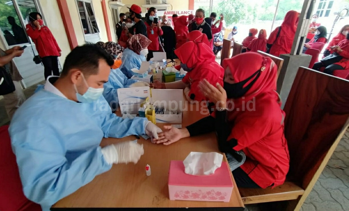 Hari Ibu Ke-92, DPD PDIP Lampung Gelar Rapid Tes Massal