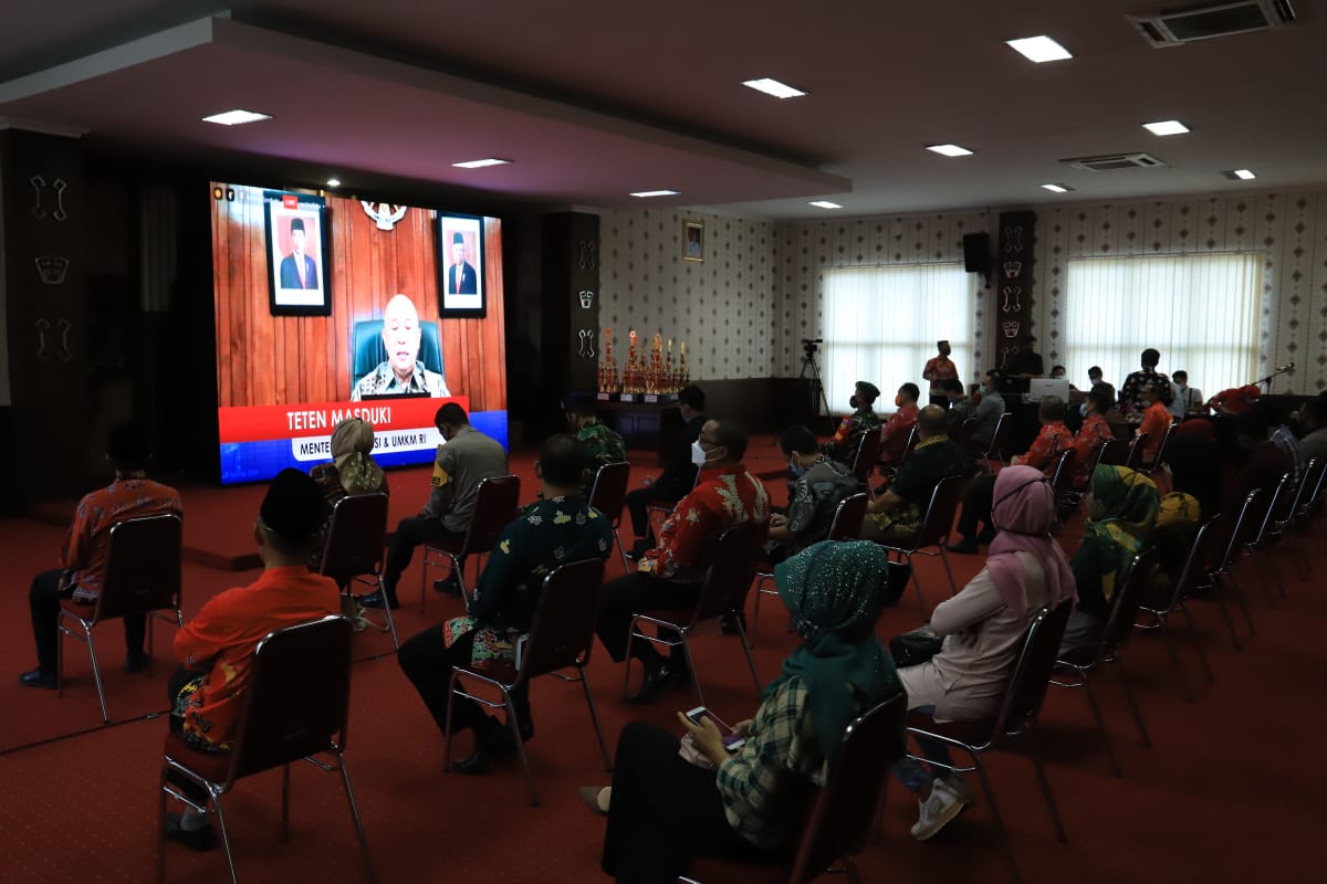 Ini Pesan Khusus Menteri Koperasi dan UKM Saat Webinar dengan Bupati Tuba