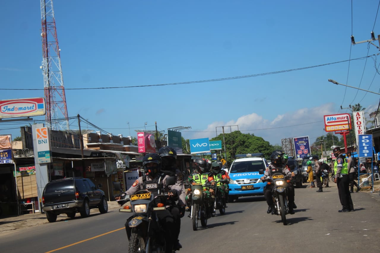 Kodim 0429/LT dan Polres Lamtim Patroli Bersama Amankan Nataru
