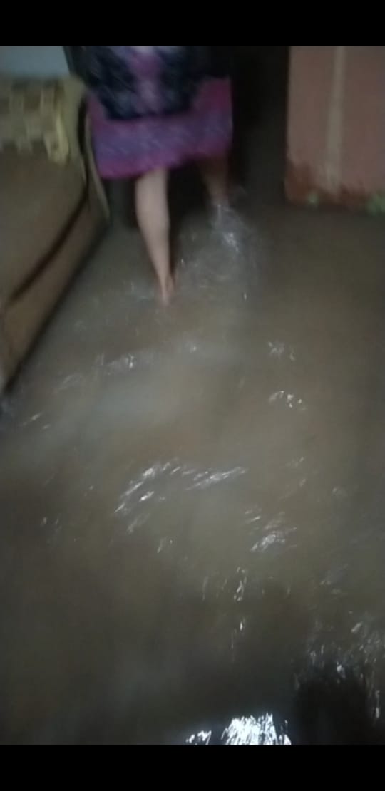 Drainase Tak Sanggup Menampung, Air Penuhi Rumah Warga