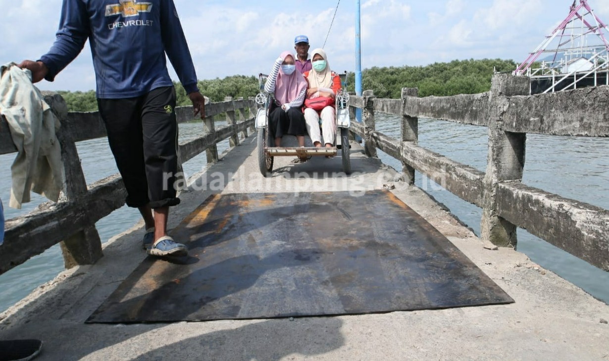 Bangun Jembatan Baru Menuju Pulau Pasaran