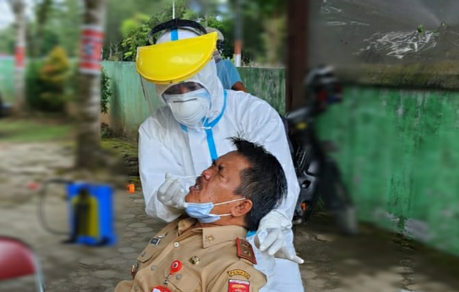 Satu Positif Covid-19, Belasan Pegawai DLH Lambar Rapid Tes Antigen