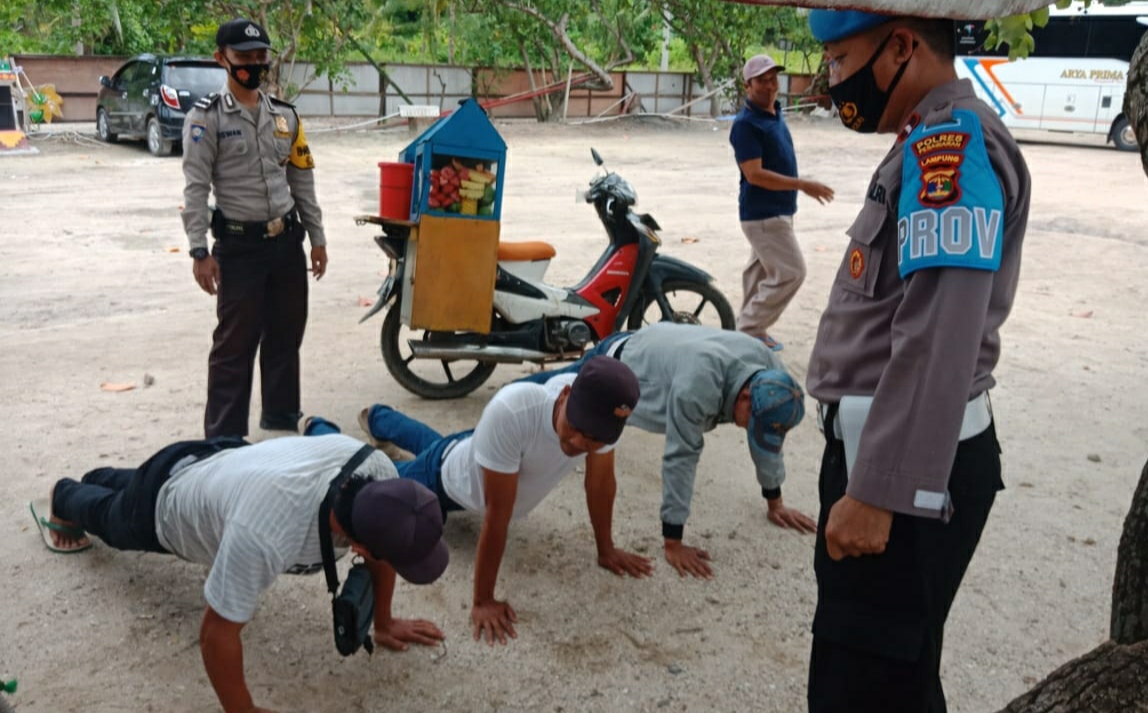 Operasi Yustisi di Pantai Mahitam, 50 Pengunjung Diberi Sanksi