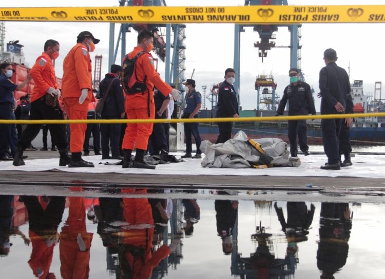 DVI Polda Lampung Ambil Sampel Antemortem Tiga Penumpang Sriwijaya SJ182 Asal Lampung