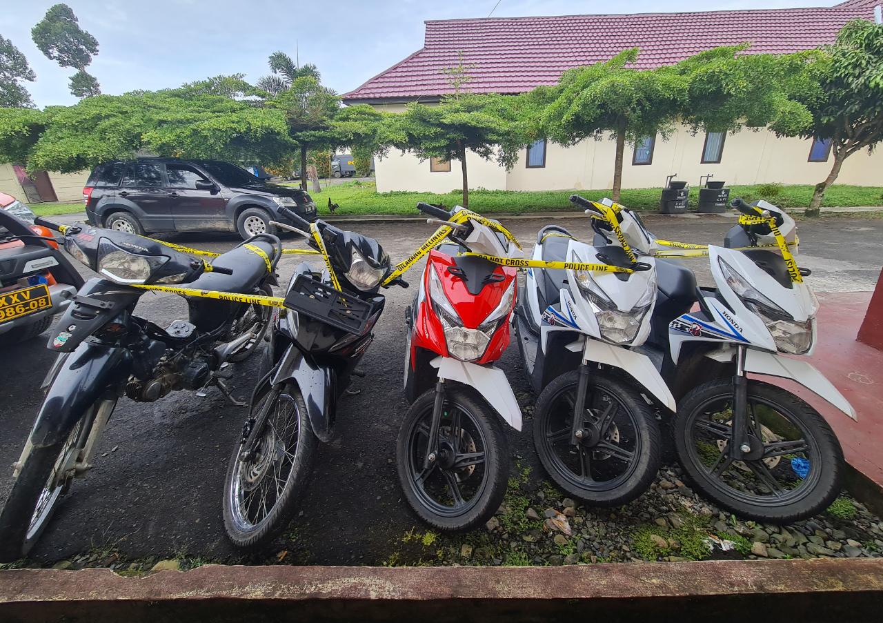 Komplotan Curanmor dari Oku Selatan Dibekuk Aparat Polres Lambar