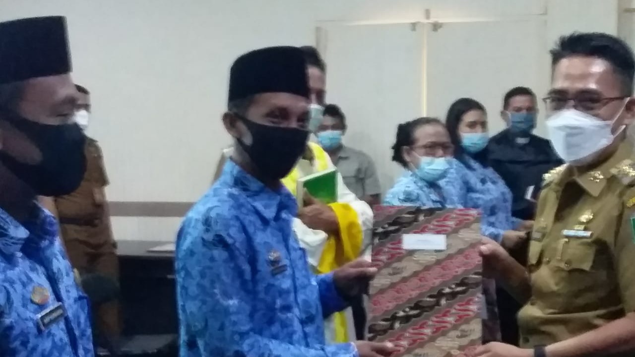 PPPK dan Pejabat Fungsional Lamtim Terima SK