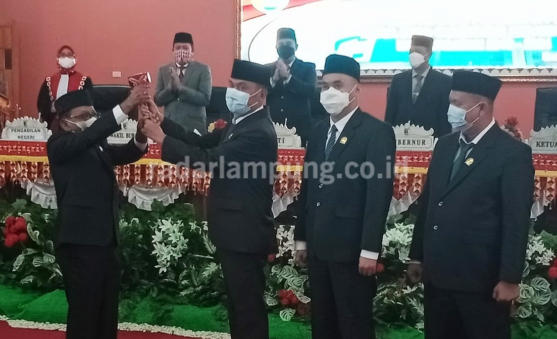Tok! Suprapto Resmi Ketua DPRD Pesawaran