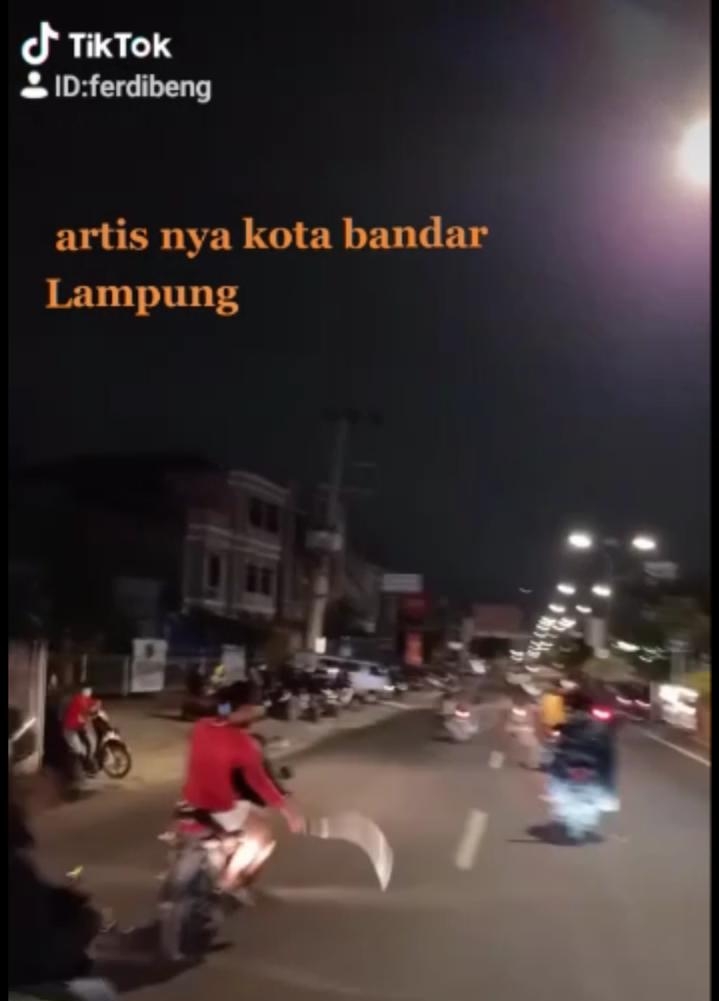 Video Sekelompok Pemuda dengan Sajam Viral, Polisi Lakukan Penyelidikan