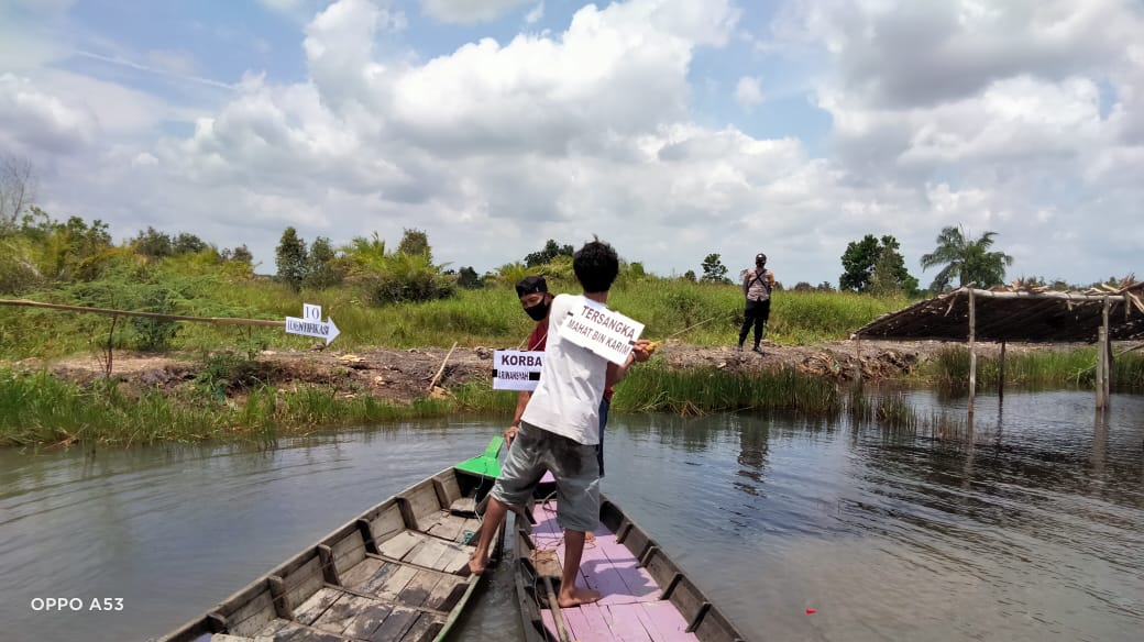 Rekonstruksi Pembunuhan Sadis di Tuba, Terungkap Korban Dibacok Berulangkali