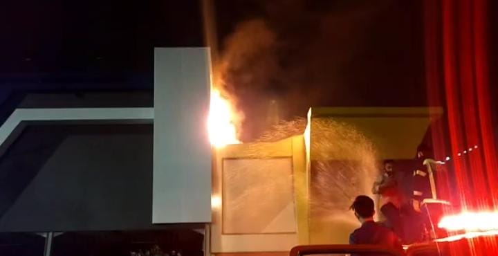 Jago Merah Nyaris Lahap Dua Gedung di Polresta Bandarlampung