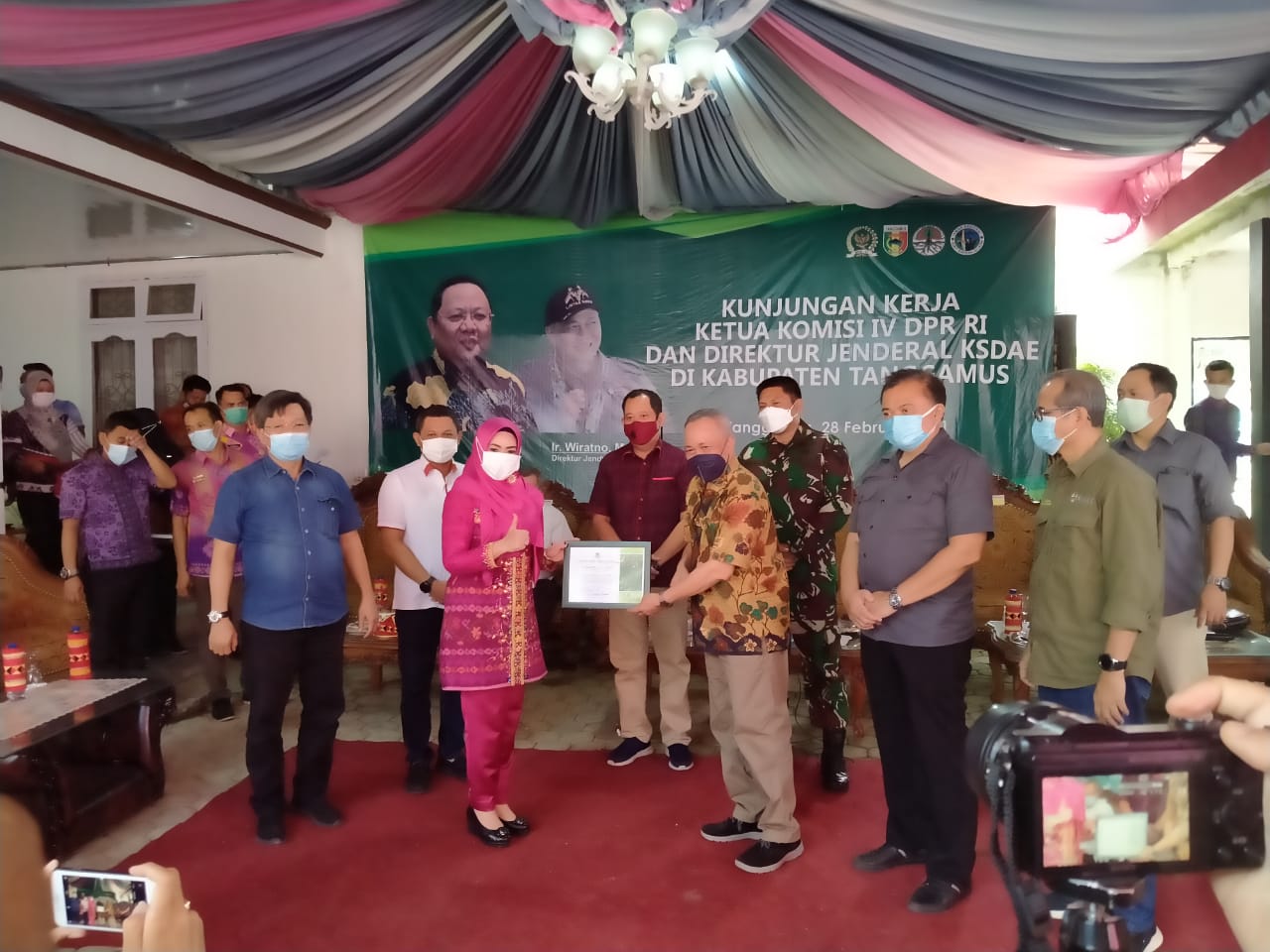 Tiga Tokoh Diganjar Penghargaan Dirjen KSDAE