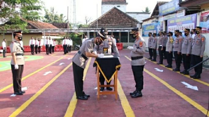 Jabatan Kasatintelkam Polres Pringsewu Diserahterimakan