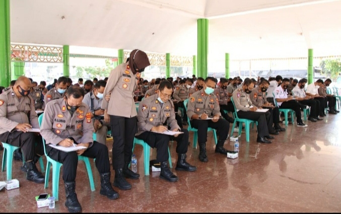 Ratusan Personel Pringsewu Pemegang Senpi Jalani Tes Psikologi