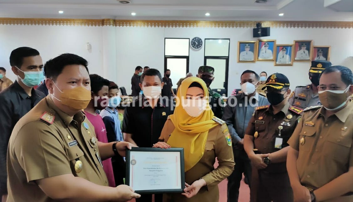 Dua OPD Tanggamus Dapat Penghargaan Dari Kemenpan-RB