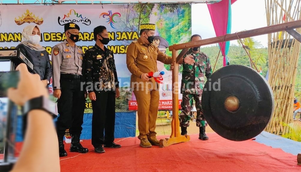 Ayo Senyum dan Ramah untuk Majukan Pariwisata Pesawaran!