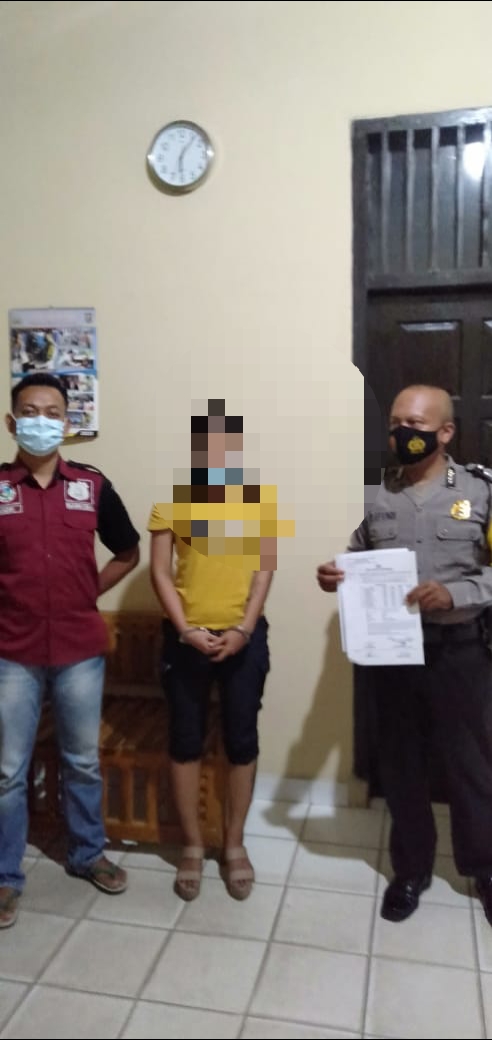 Wanita Pemandu Lagu Ini Diamankan Bersama Dua Pemuda