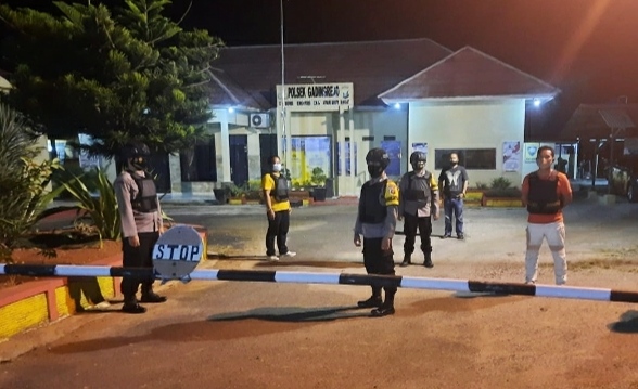 Antisipasi Teror, Polres Pringsewu Perketat Keamanan dan Terapkan Body System Personel