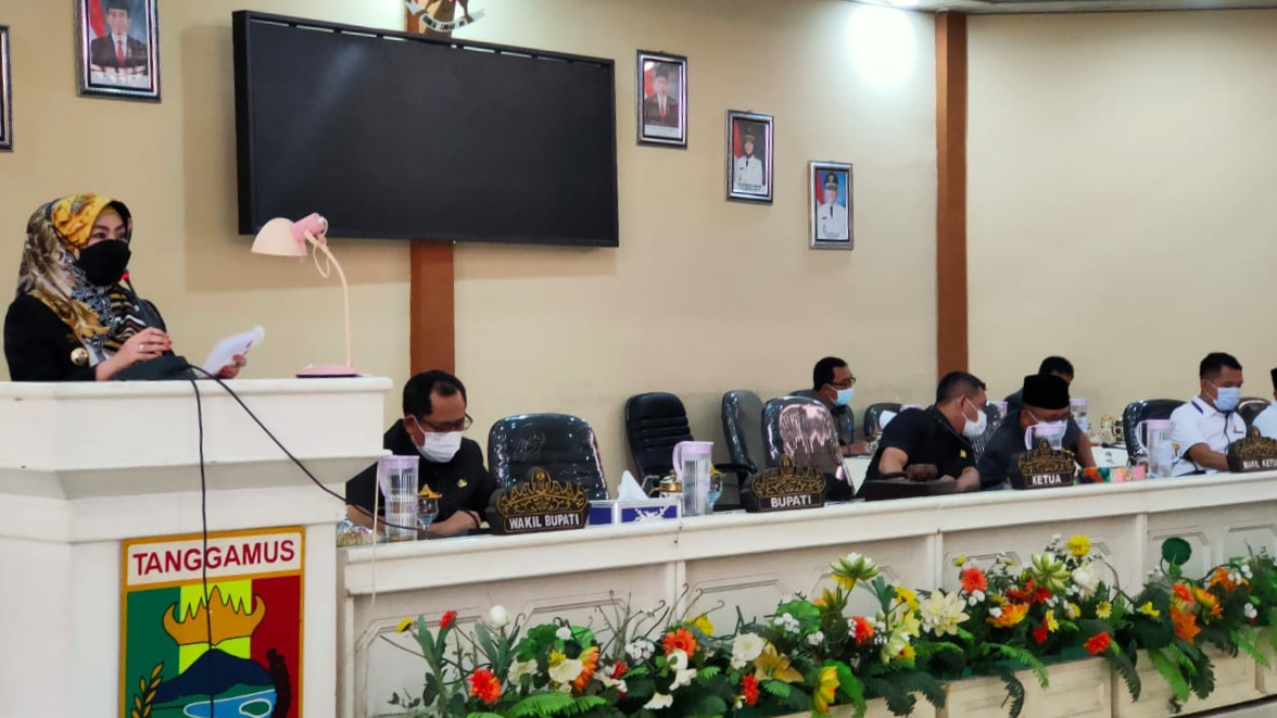 Bupati Tanggamus Sampaikan LKPj. APBD 2020