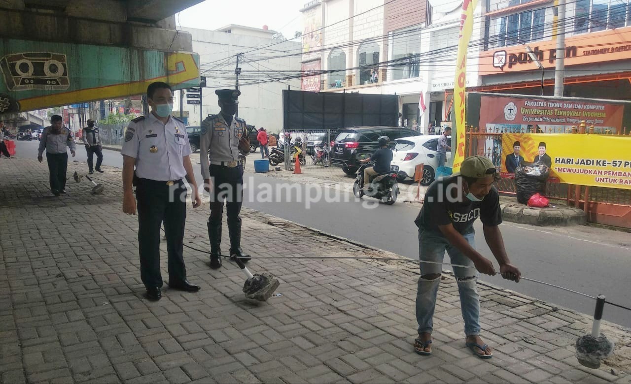 Tegas! Lahan di Bawah Fly Over Bukan untuk Parkir