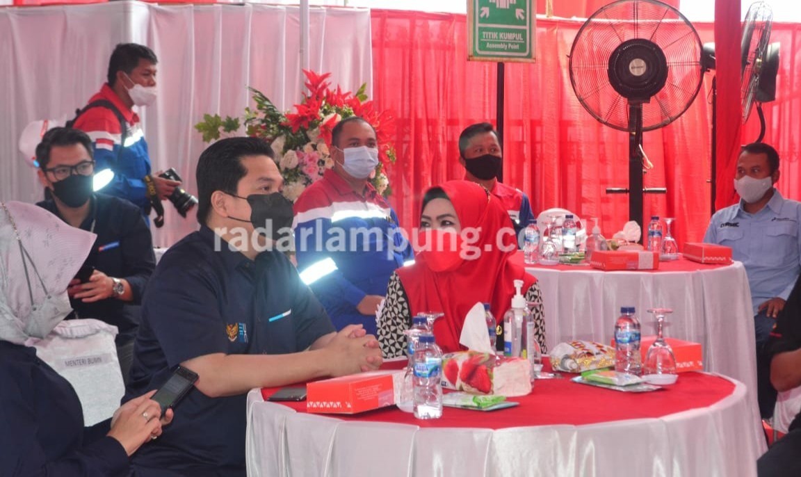 Menteri BUMN Resmikan Kapal Tanker VLCC Pertamina Pride di Teluk Semangka
