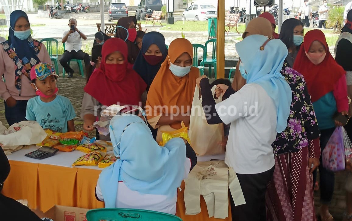 Gelar Pasar Murah di Rest Area dan Islamic Center Pringsewu