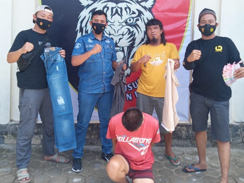 Curi Uang Belasan Juta, Delapan Jam Kemudian Tertangkap di Depan SMA