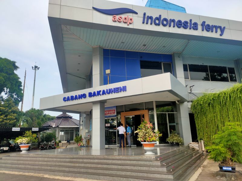 Penumpang Pejalan Kaki dan Bus Nihil