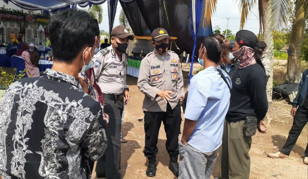 Polisi Datang, Hiburan Kuda Lumping Bubar
