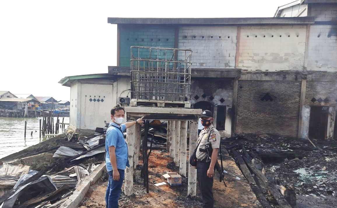 Gegara Percikan Api, Kantor, Mess, Hingga Fortuner Ludes Terbakar