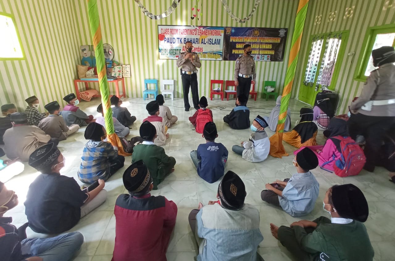 Masuk Pesantren, Polres Tuba Edukasi 101 Santri