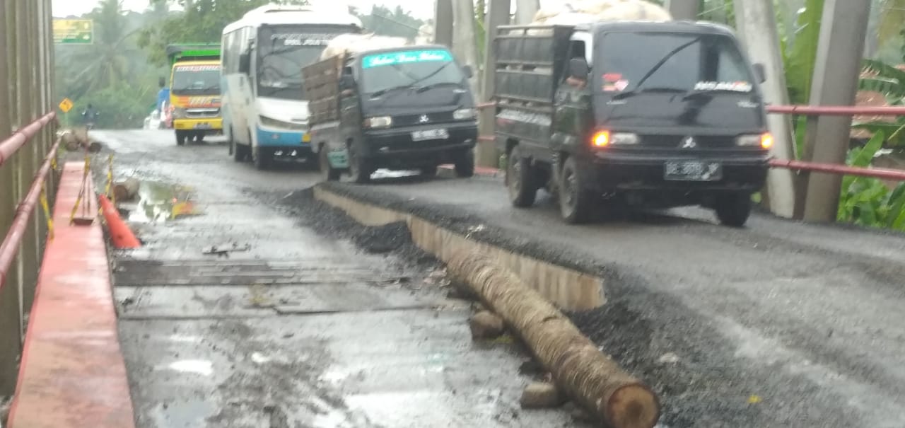PUPR Lampura Klaim Jembatan Wayrarem Segera Diperbaiki